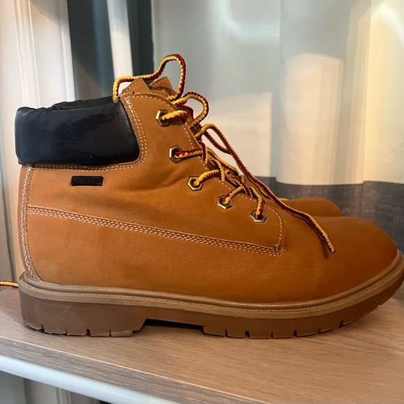 Trail Grade Other - Trail Grade Boys boots Sz 5m